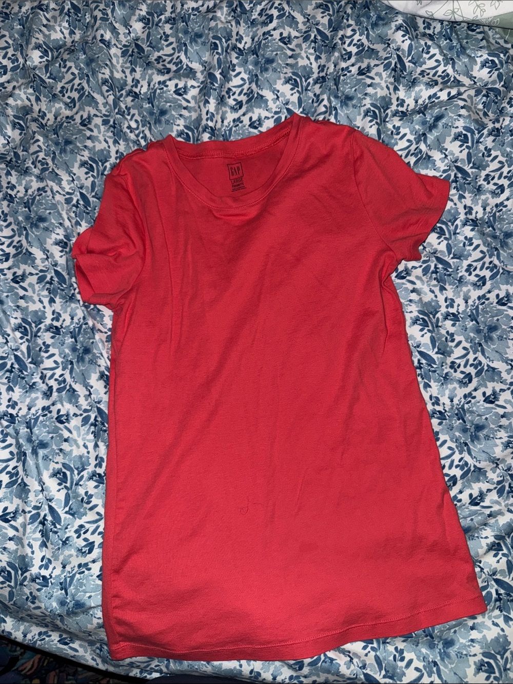 GAP Coral Short-Sleeve Crewneck Tee